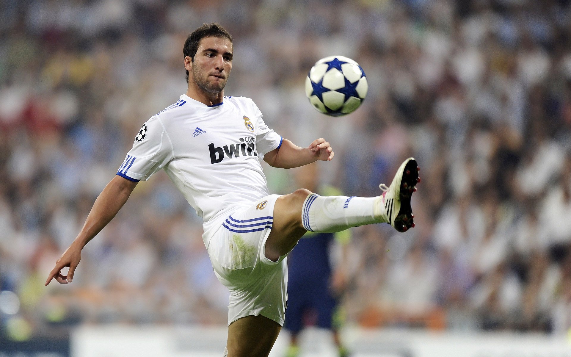 PSG球员赛后情绪低落，反思调整，psg-esports